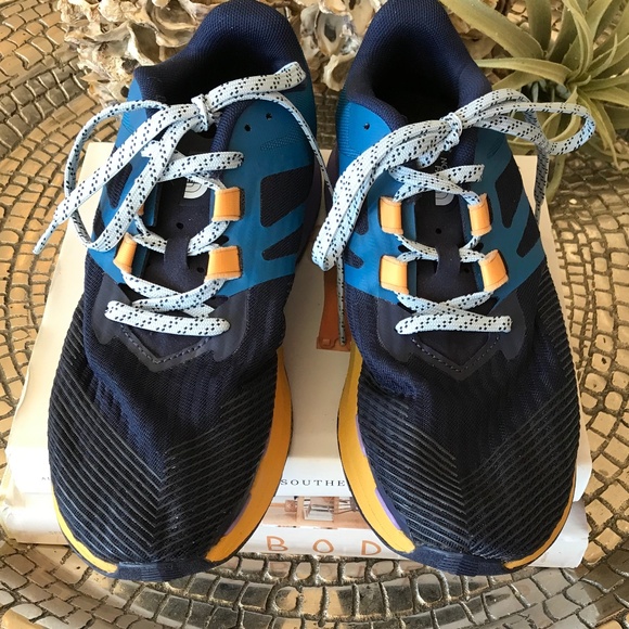 THE NORTH FACE TRAIL RUNNING SHOES - Picture 4 of 11